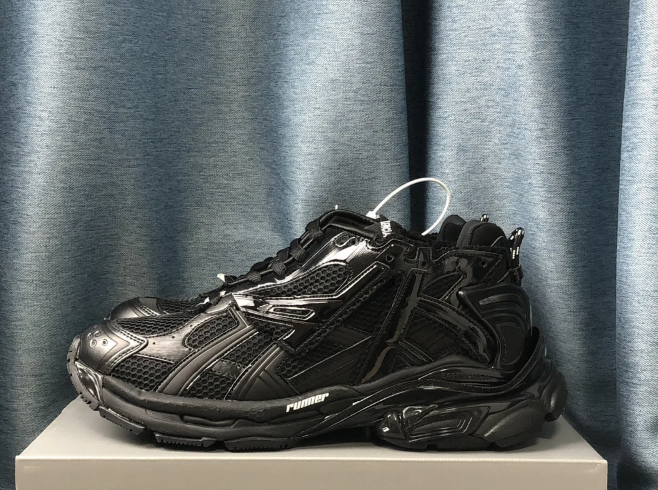 Balenciaga Runner