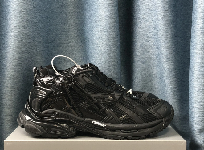 Balenciaga Runner