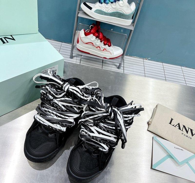 Lanvin Curb